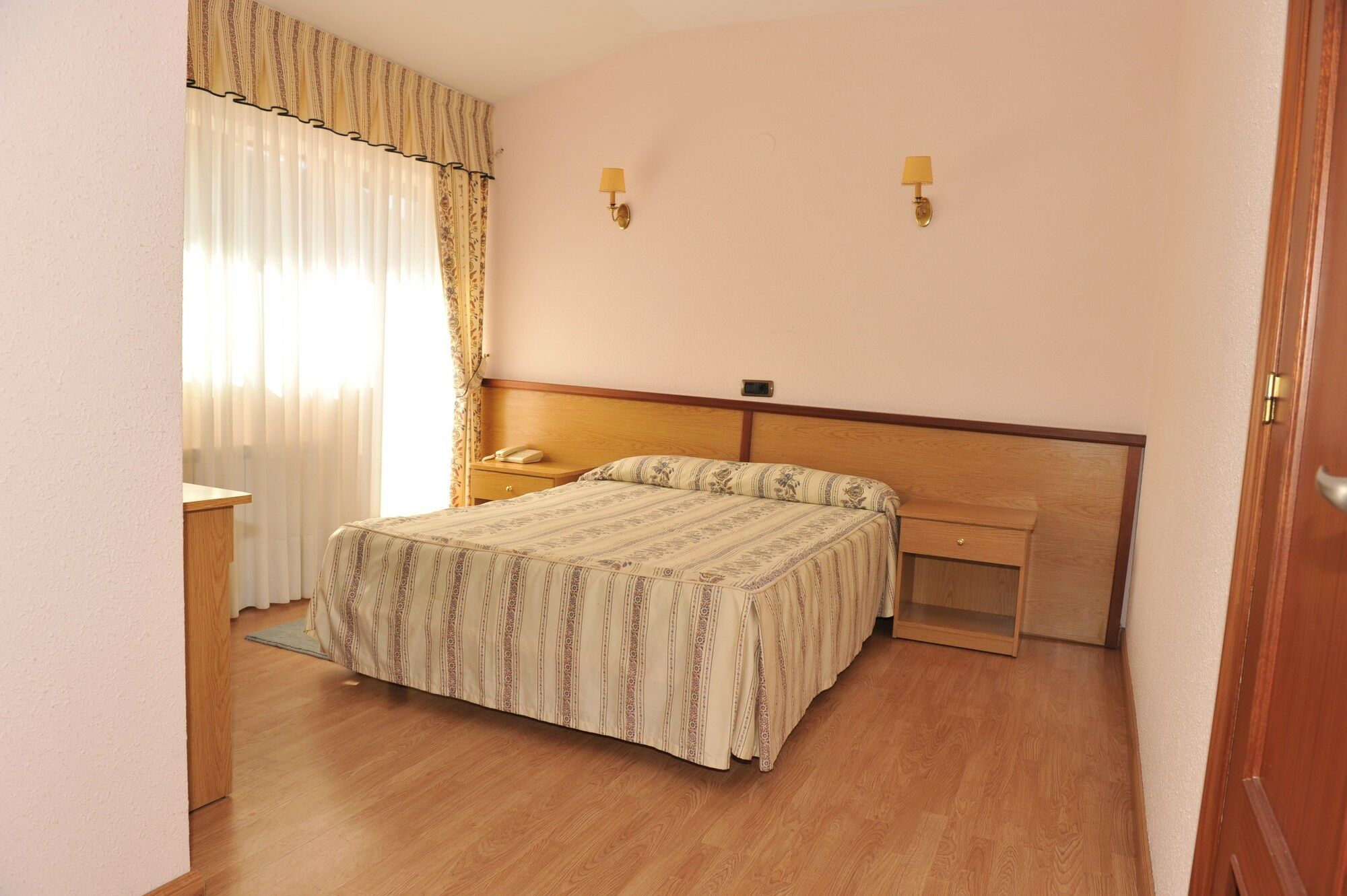 Hotel Alfar Isla Exterior foto
